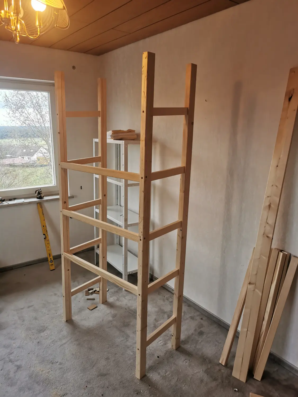 MAVI Bau & Dienstleistungen - Bauarbeiten - Individueller Regalbau