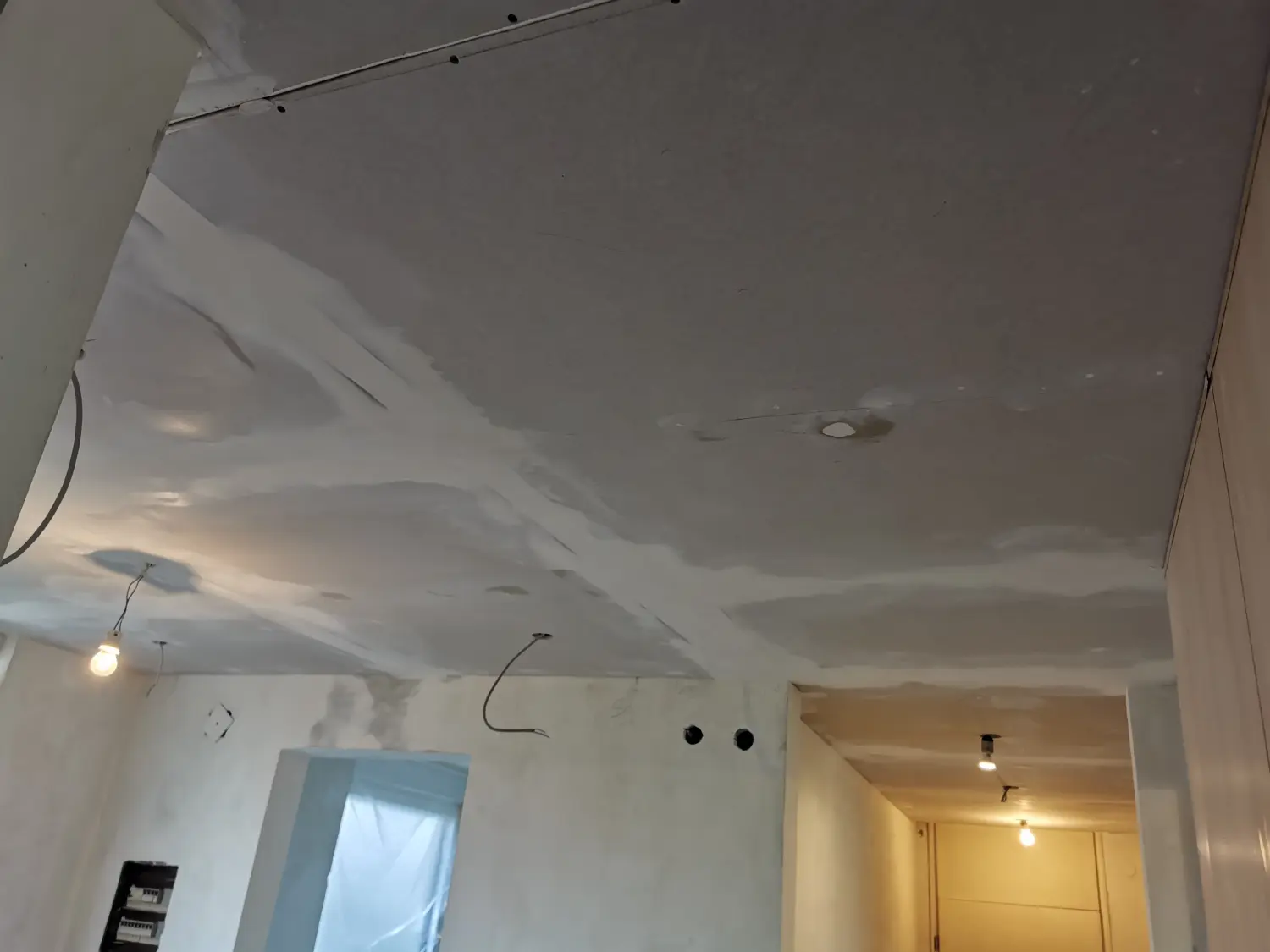 MAVI Bau & Dienstleistungen - Bauarbeiten - Trockenbauarbeiten