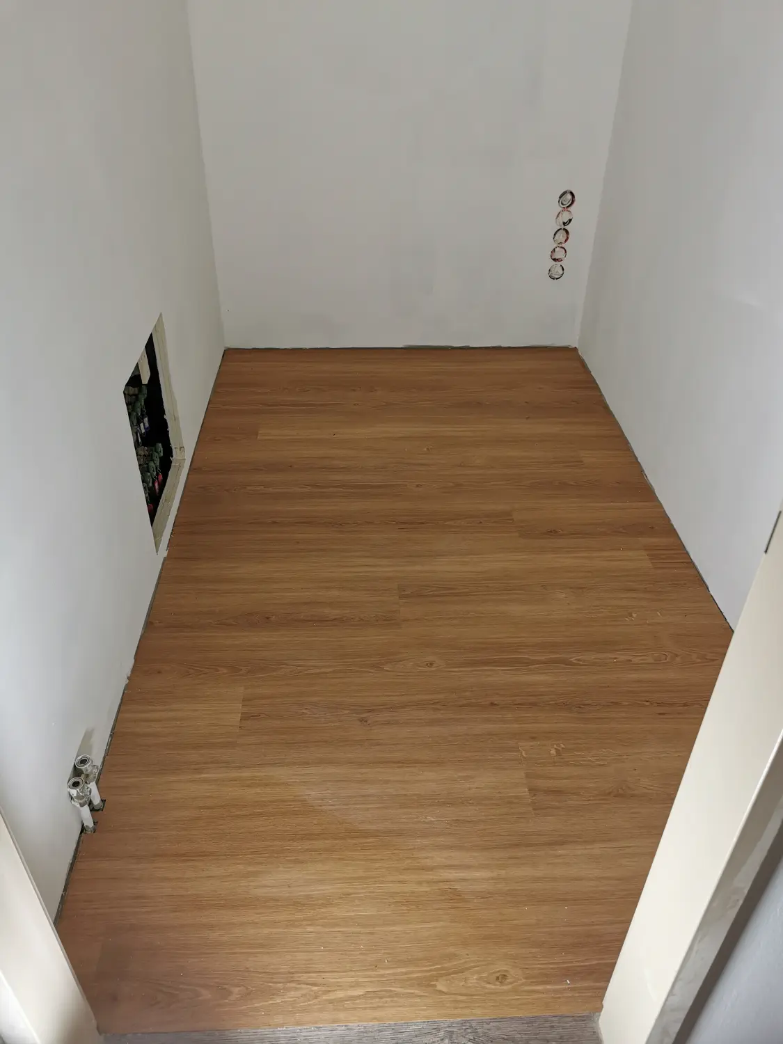 MAVI Bau & Dienstleistungen - Bauarbeiten - Bodenarbeiten