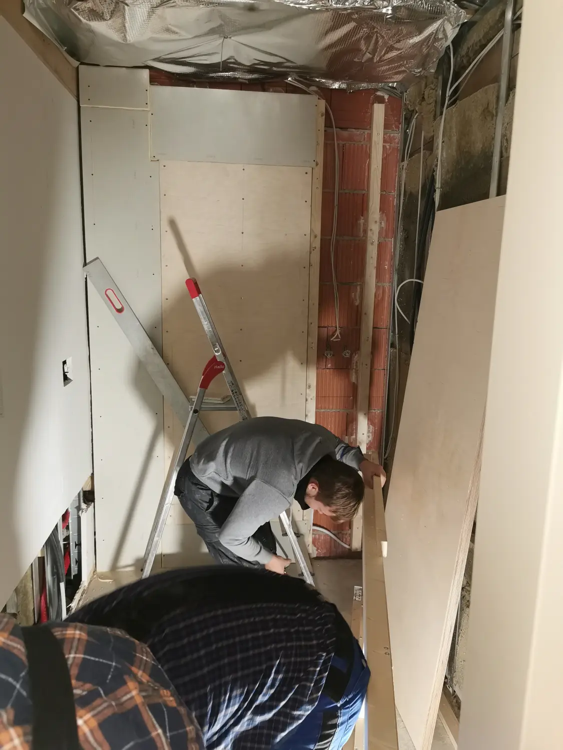 MAVI Bau & Dienstleistungen - Bauarbeiten - Trockenbauarbeiten