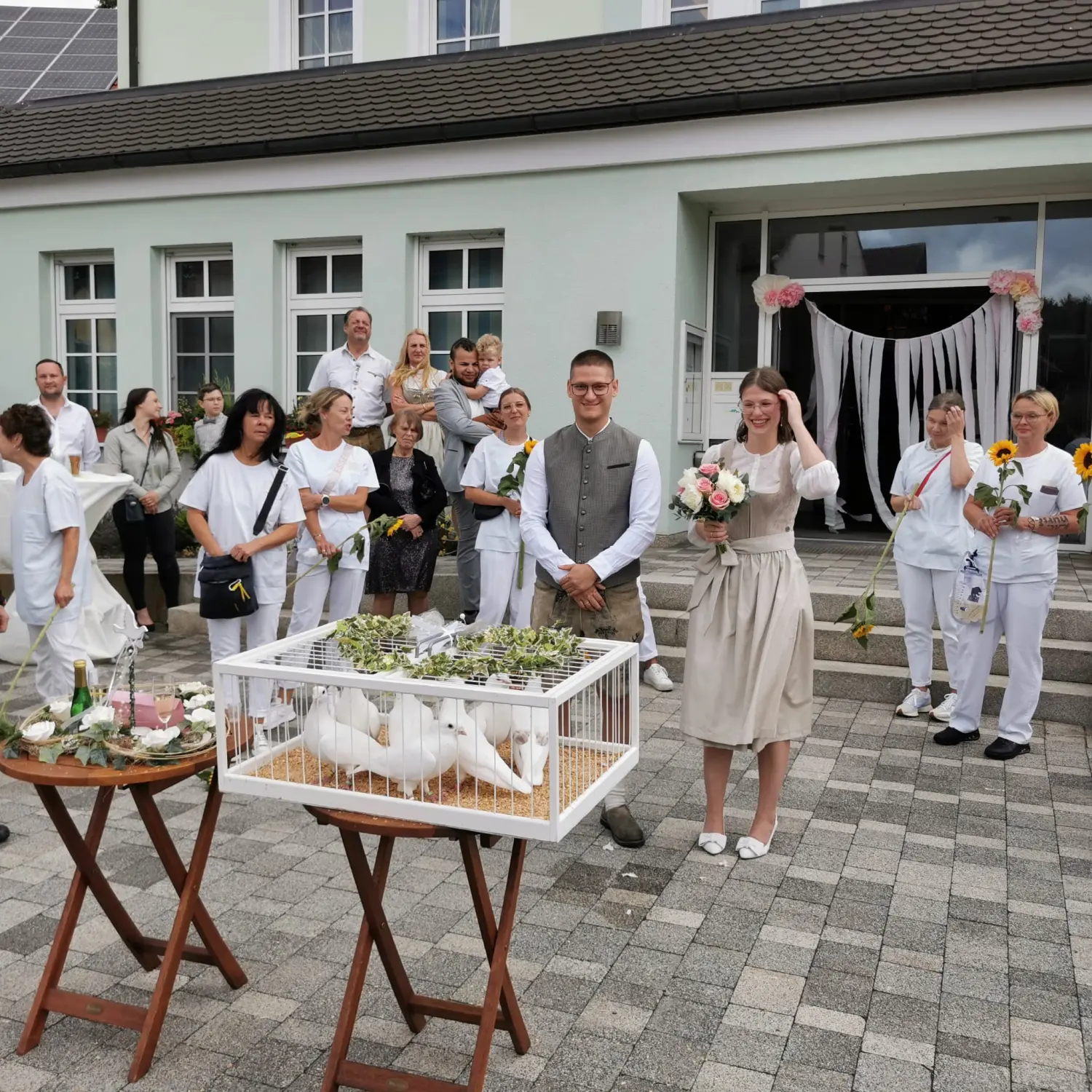 MAVI Bau & Dienstleistungen - Hochzeitstauben