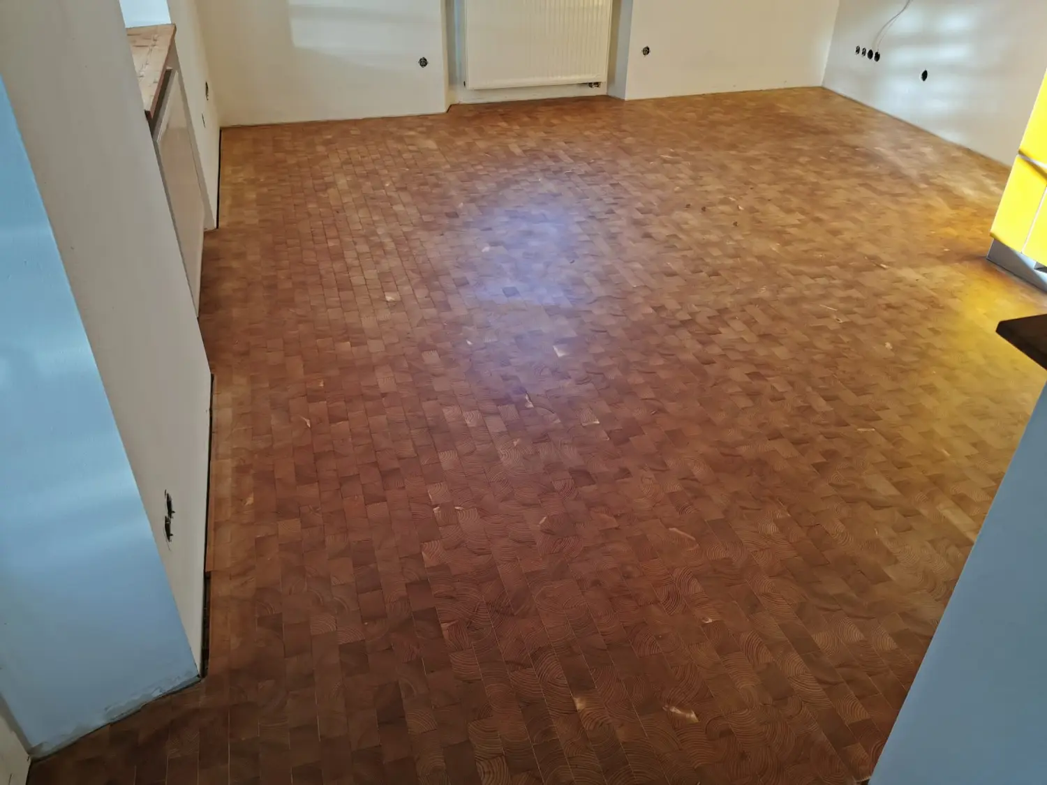 MAVI Bau & Dienstleistungen - Schleif- & Renovierungsarbeiten