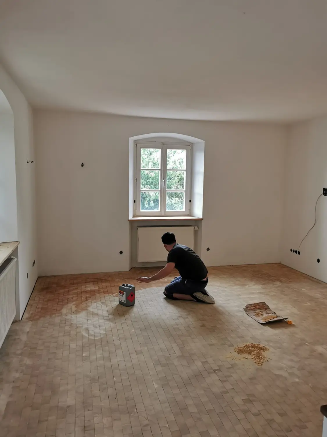 MAVI Bau & Dienstleistungen - Schleif- & Renovierungsarbeiten