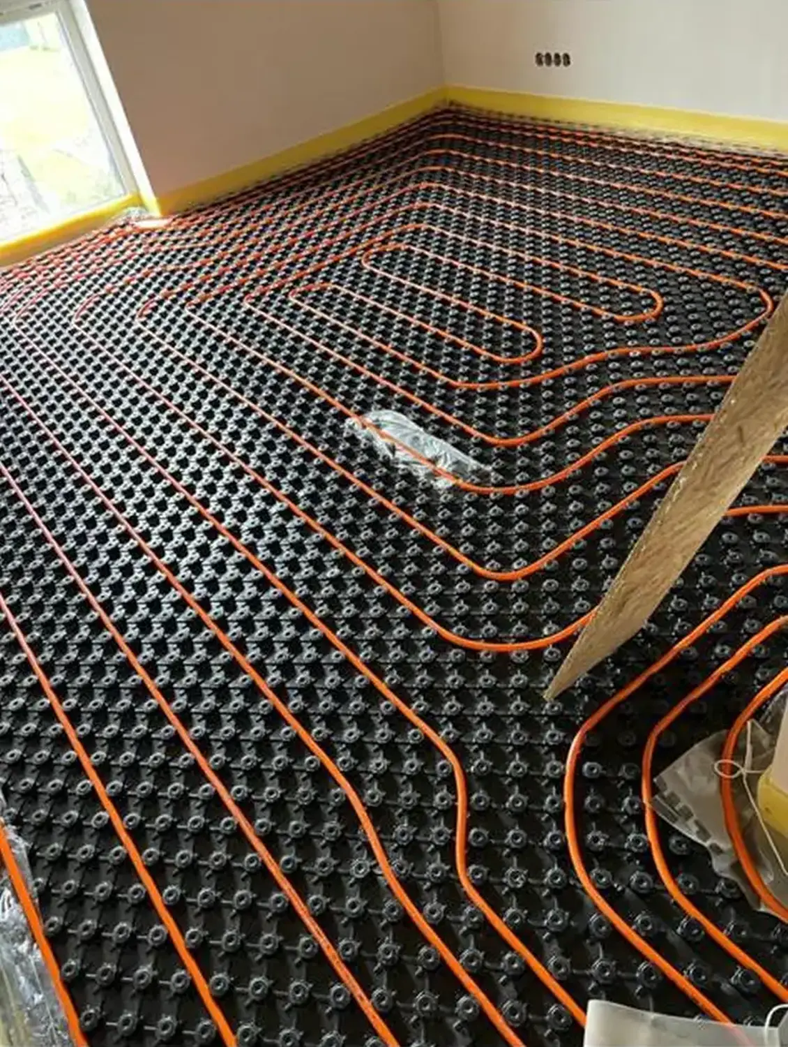 MAVI Bau & Dienstleistungen - Bauarbeiten - Fußbodenheizungssystem