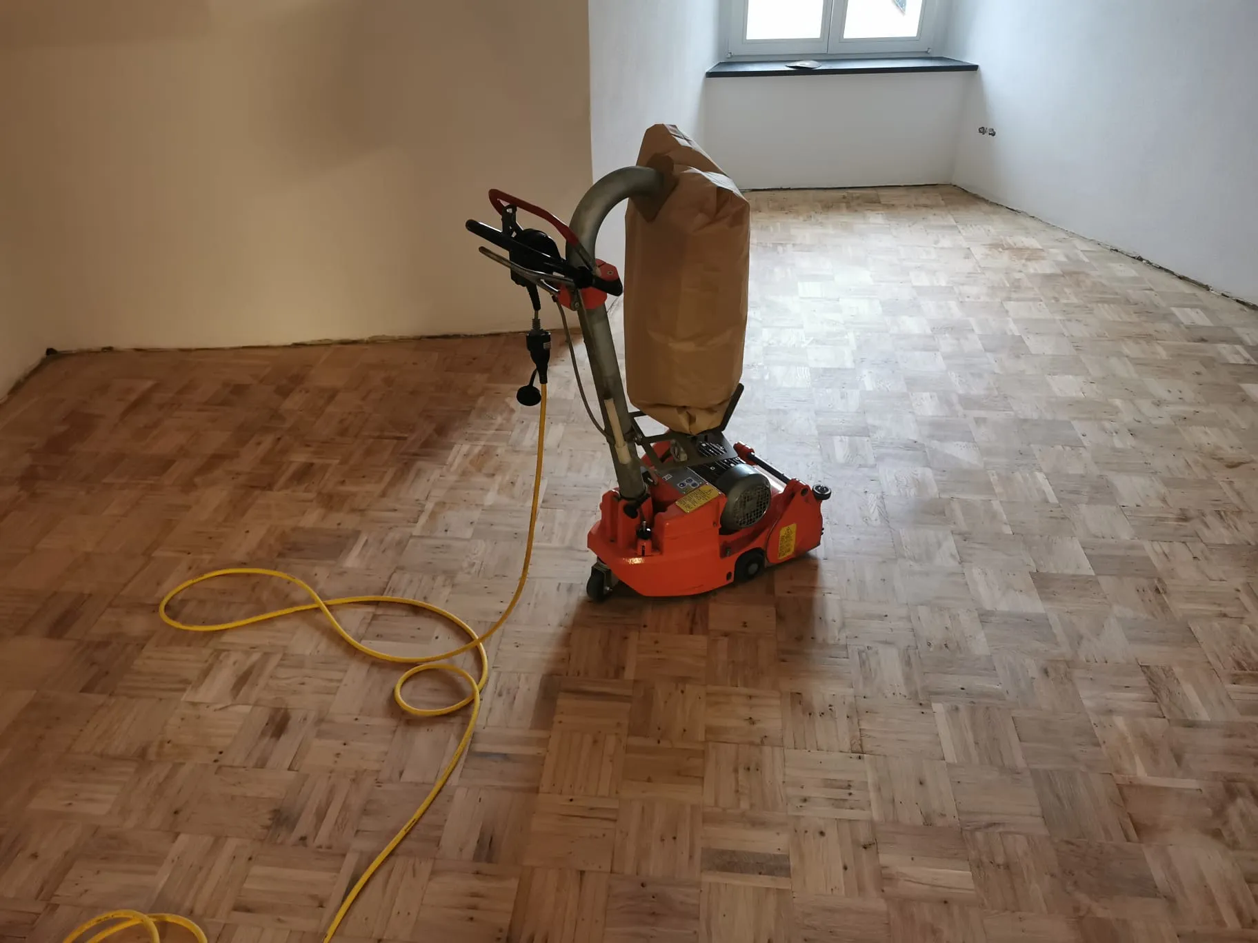 MAVI Bau & Dienstleistungen - Schleif- & Renovierungsarbeiten